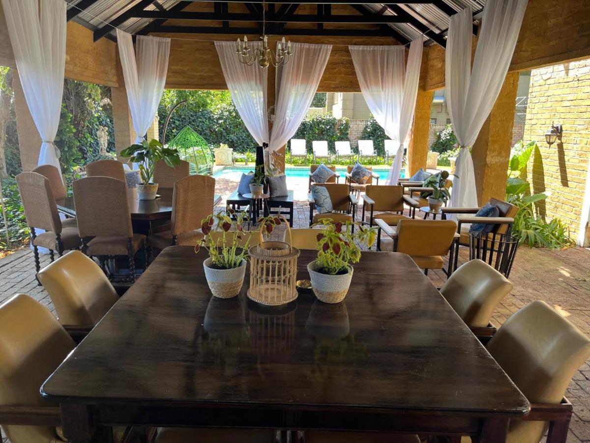 The Gallery Lounge Potchefstroom Exterior photo